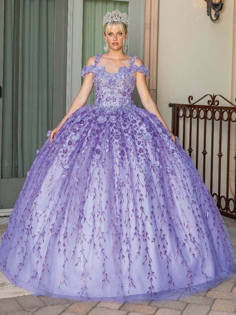 NEW LILAC Evening Gown Floor Length Formal Elegant Stunning 1640
